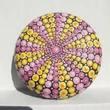 pink sárga mandala kavics-1