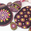 szürke sárga mandala kavics-2