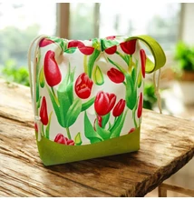 Tulipán mintás project bag öt belső zsebbel