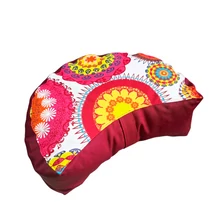 tönköly párna félhold alakú