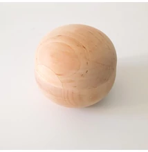 Fa dobozka gömböc, 8cm