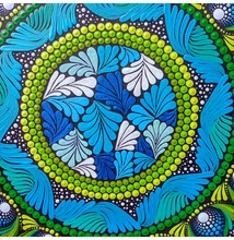 Pontfestett mandala kék és zöld mintázattal, tengeri és természetes energiát sugárzó – Az Óceán Légzése Mandala (30 cm).