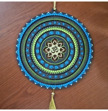 om-jeles-szelforgo-spiritualis-dekoracio-kek-zold