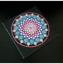 Kék-pink mandala pontfestő technikával
