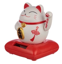 fehér integető cica (Maneki Neko) napelemes