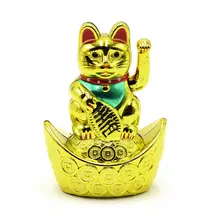 Integető macska - Maneki neko, arany színű, aranypénzen, 14,5X10cm