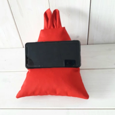 Mobiltartó babzsák nyuszifüles, piros